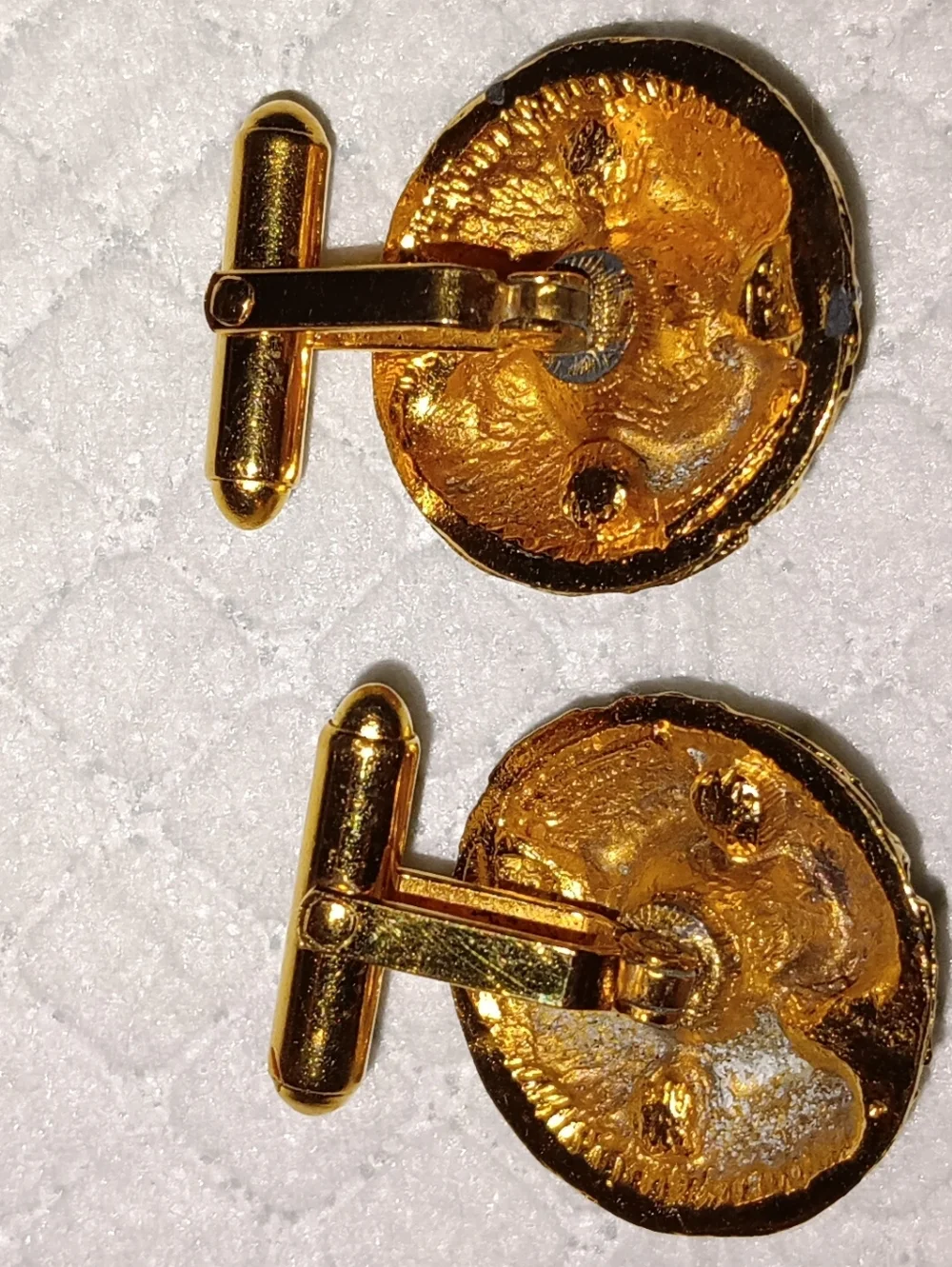 Chanel CC Vintage Strass Gold Tone Rhinestone Cufflinks - Picture 3 of 4